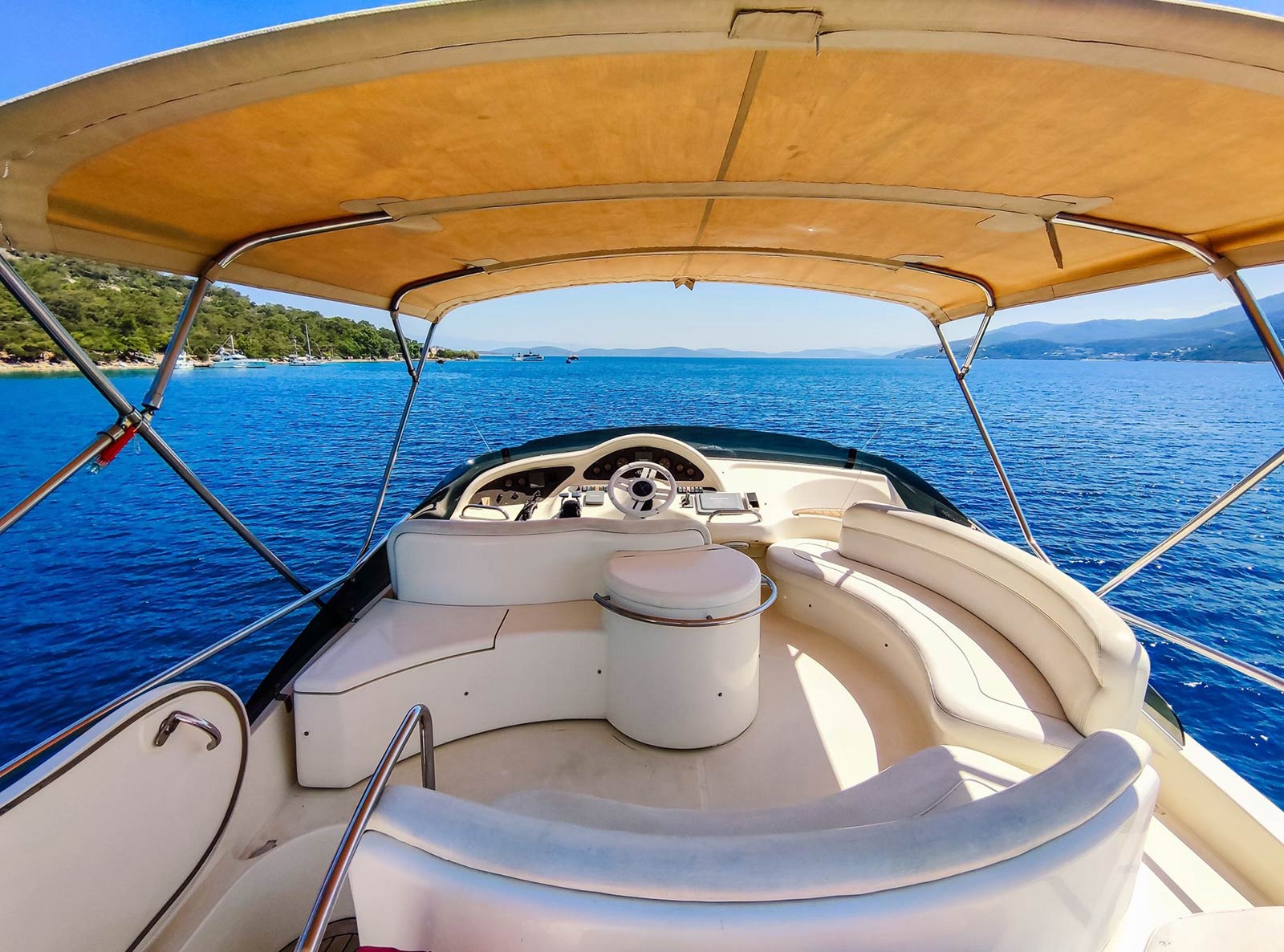 Azimut 46