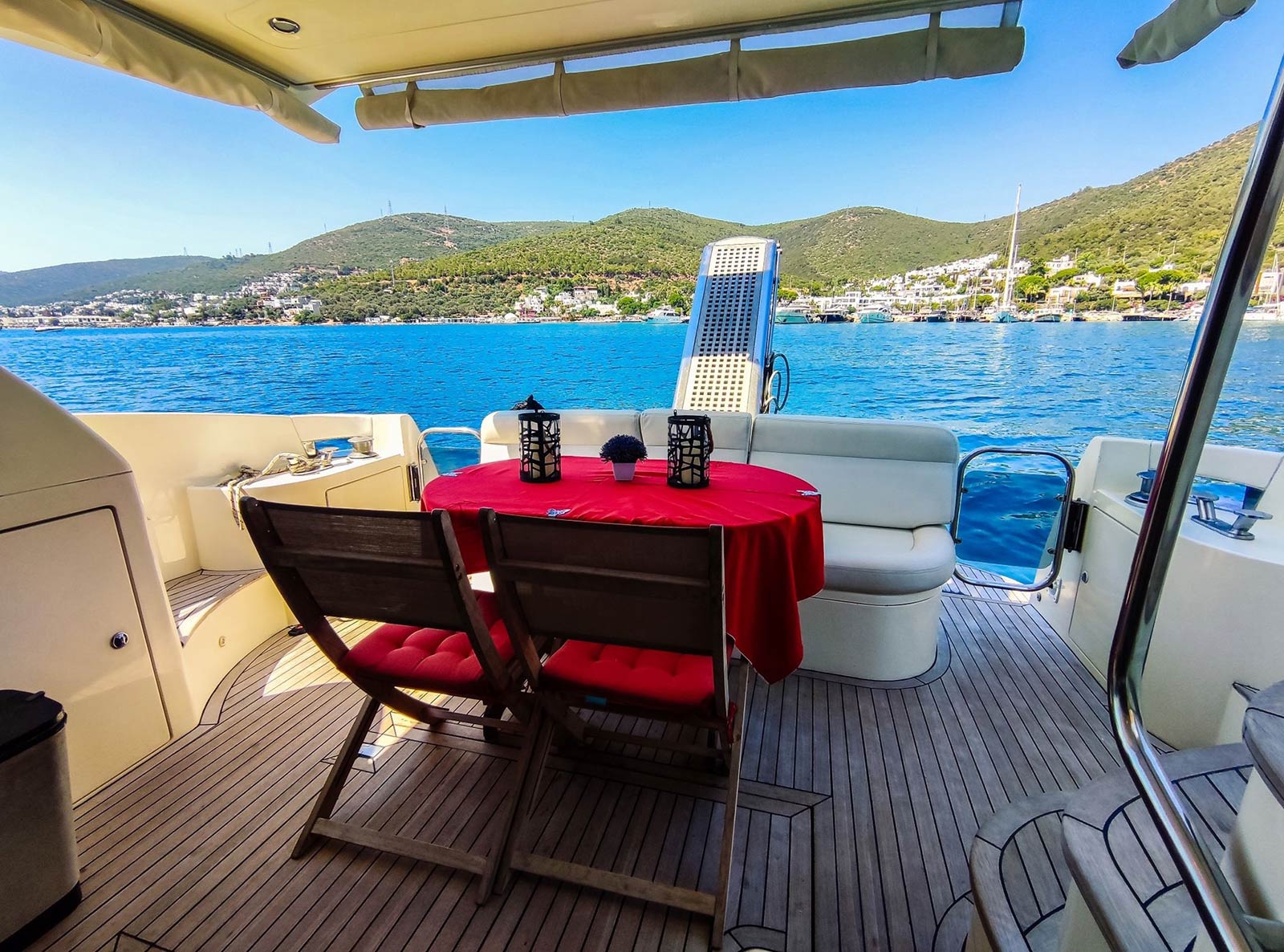 Azimut 46
